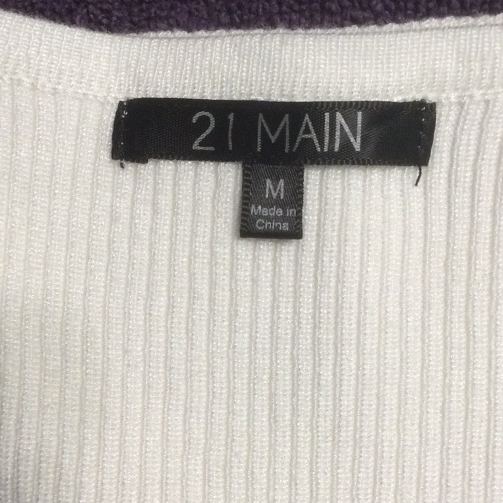 Ladies Basic V-Neck - Picture 4 of 6